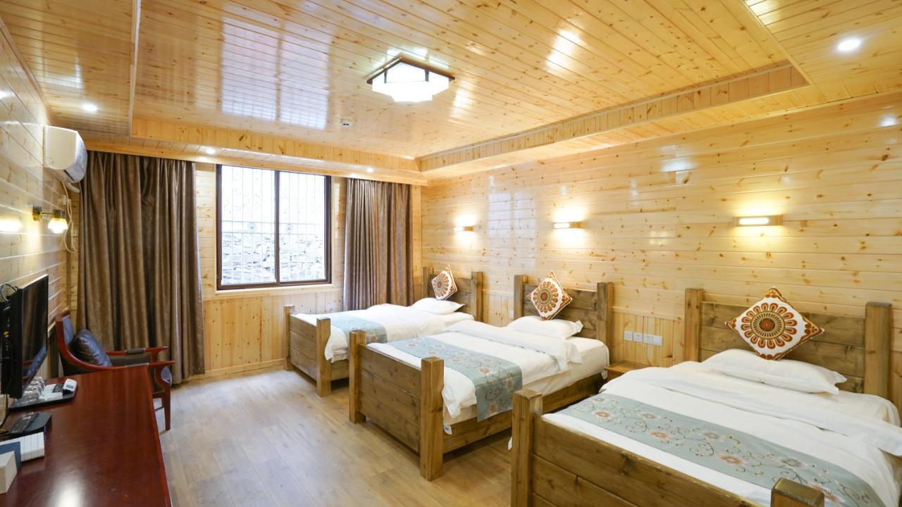 Jiuzhaigou Leisure Inn Exterior photo